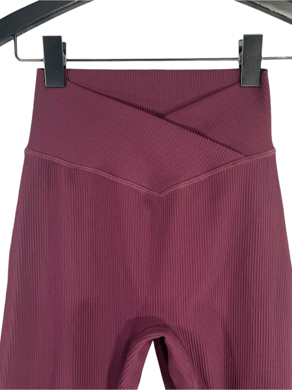BuffBunny Collection Cross Waist Ribbed 7/8 Legging size Medium in Burgundy - Picture 3 of 6